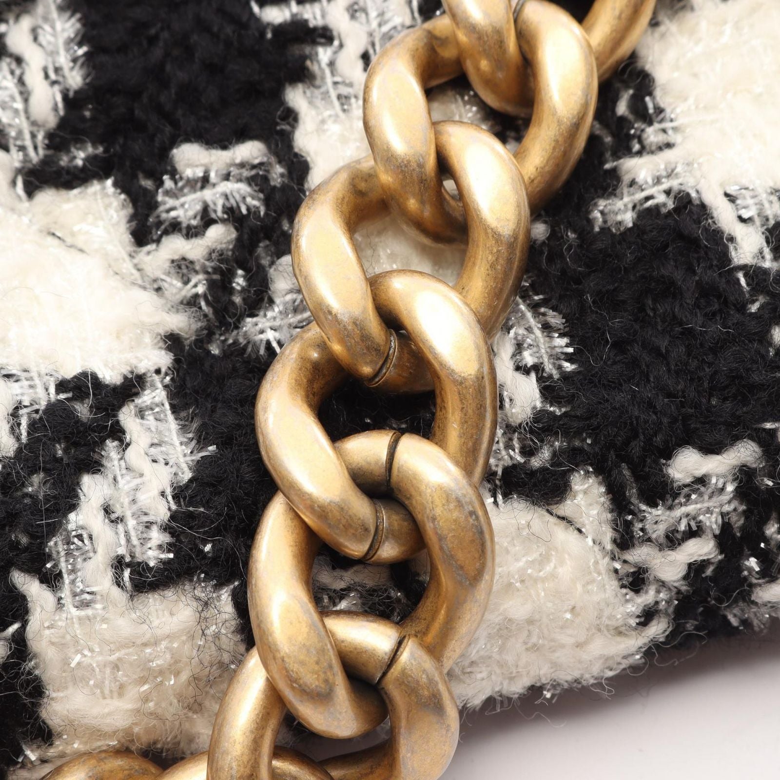 Chanel Shoulder Bag 19 Maxi Houndstooth 2-Way Black White Fabric Leather 19 — view 7