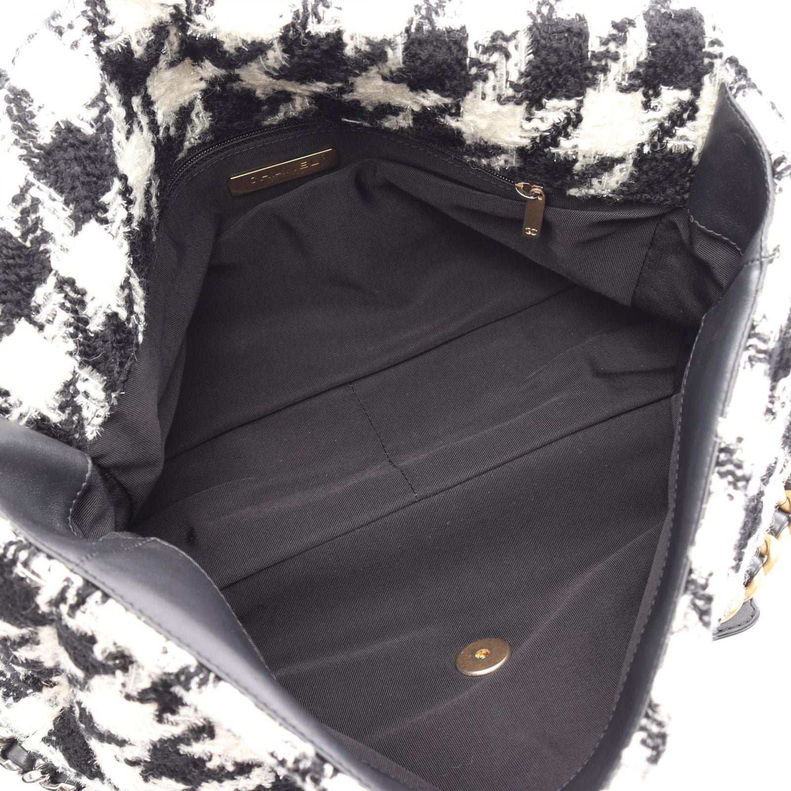 Chanel Shoulder Bag 19 Maxi Houndstooth 2-Way Black White Fabric Leather 19 — view 3