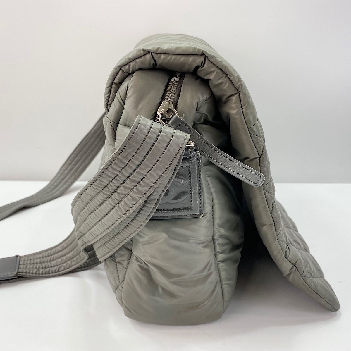 Chanel Messenger Bag Coco Cocoon — view 6