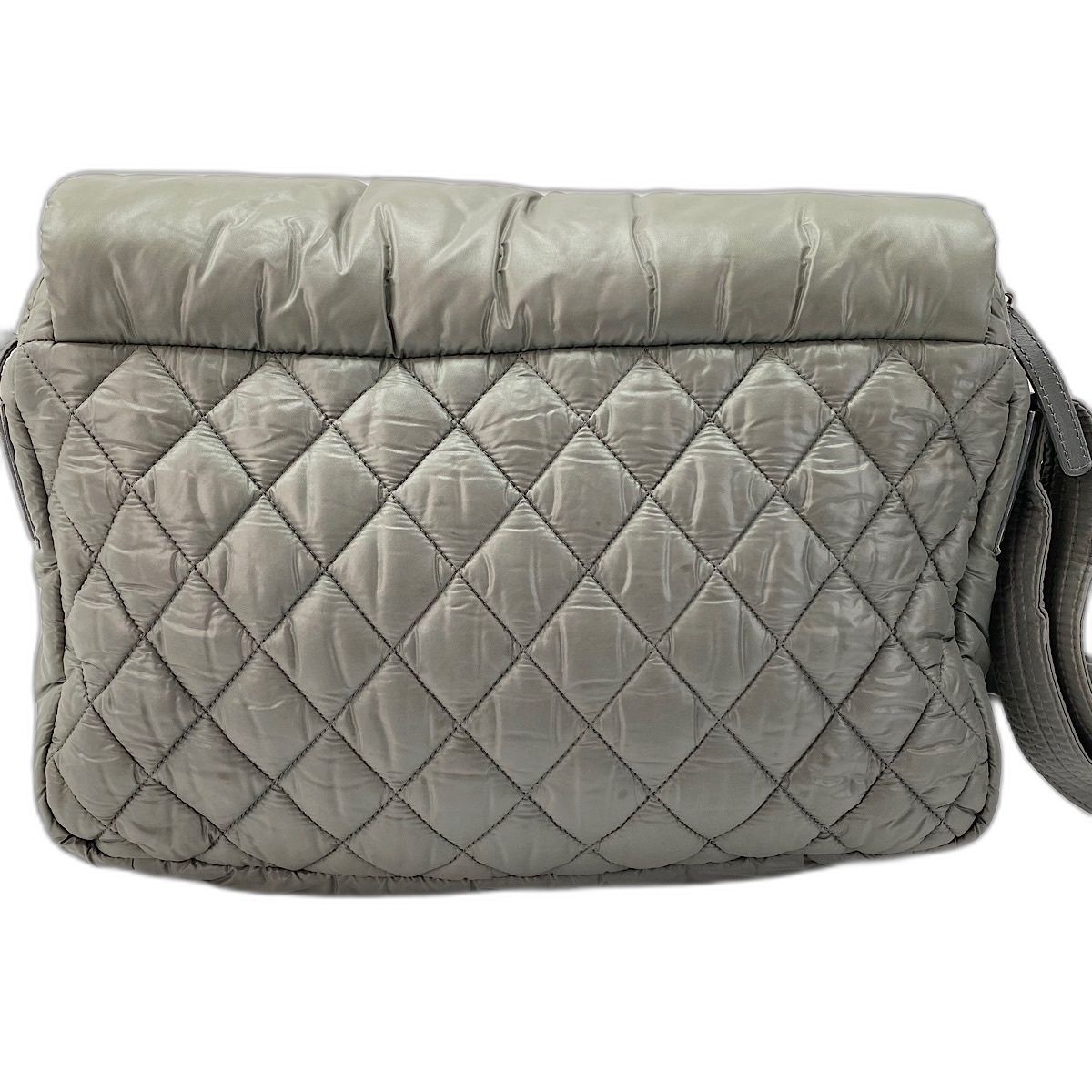 Chanel Messenger Bag Coco Cocoon — view 3
