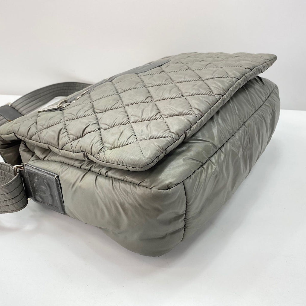 Chanel Messenger Bag Coco Cocoon — view 8