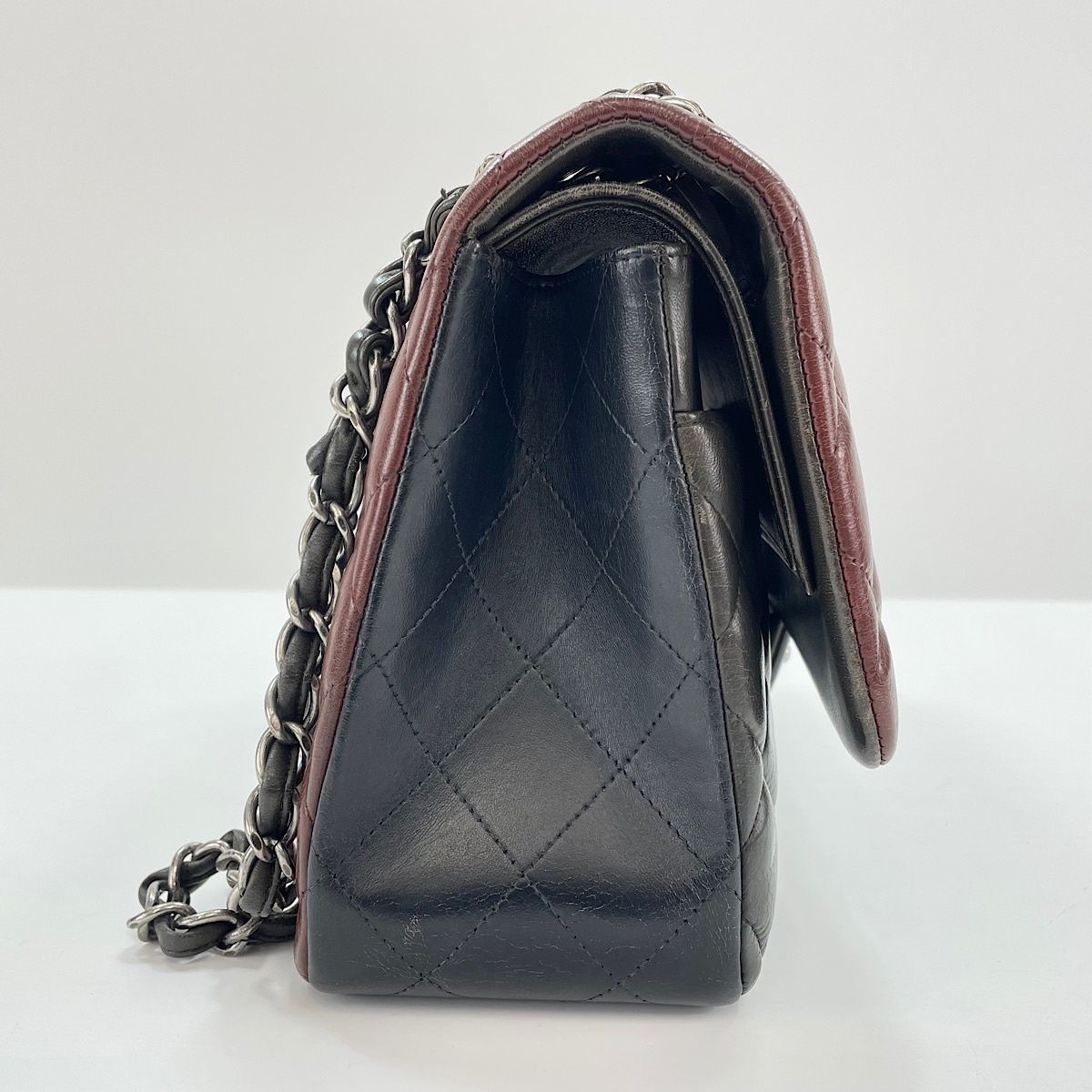 Chanel Shoulder Bag Quilted 30 — view 6