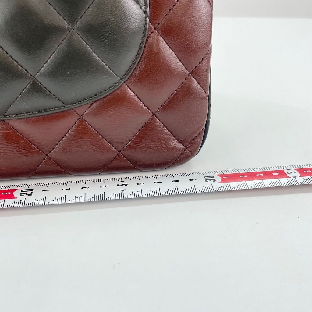 Chanel Shoulder Bag Quilted 30 — view 4