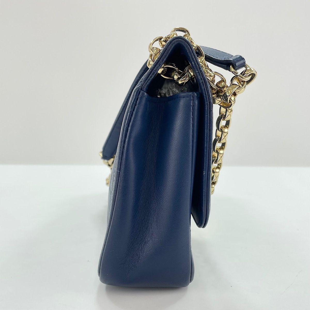Chanel Shoulder Bag Chic — view 6