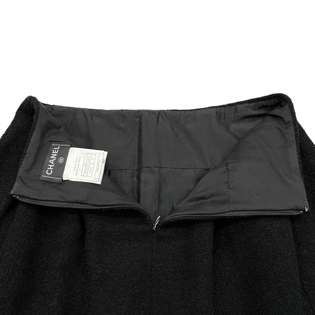 Chanel Trapezoid Skirt CC Logo 36 Black — view 8