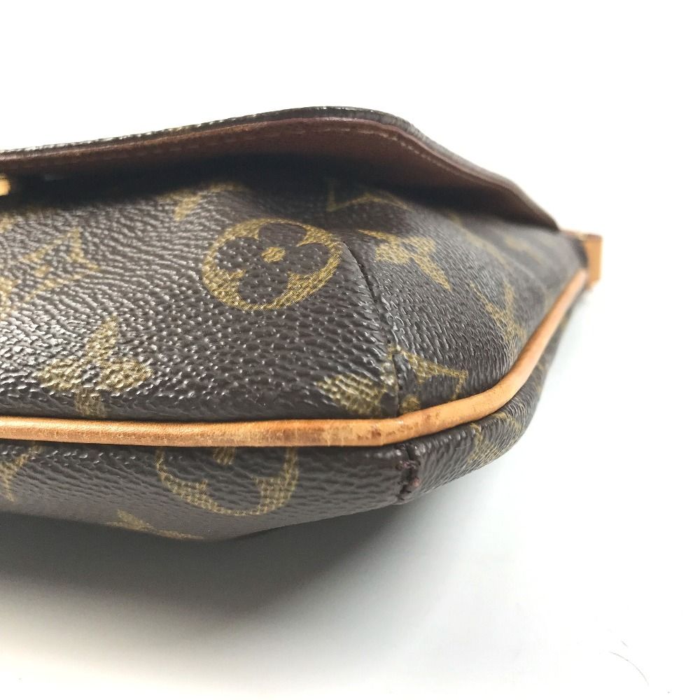 Louis Vuitton Shoulder Bag Musette Salsa Long Monogram Canvas Brown — view 6