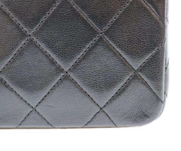 Chanel Black Gold Turnlock Full Flap Mini Quilted 19 — view 8