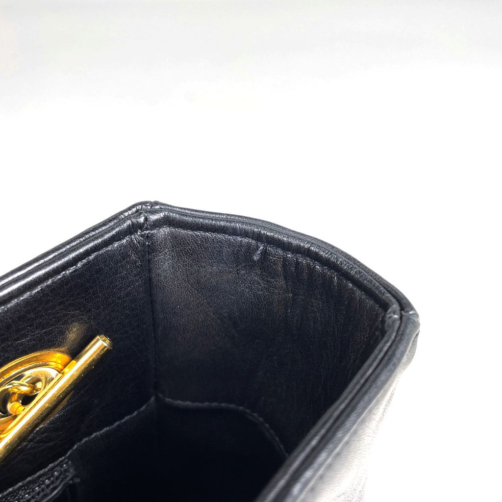 Chanel Tote CC Logo Quilted Leather Black — view 7