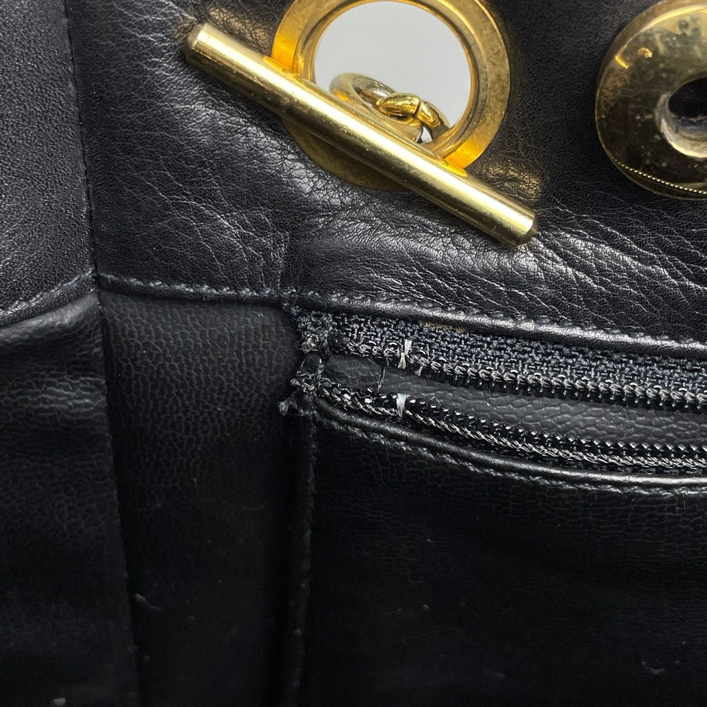 Chanel Tote CC Logo Quilted Leather Black — view 8