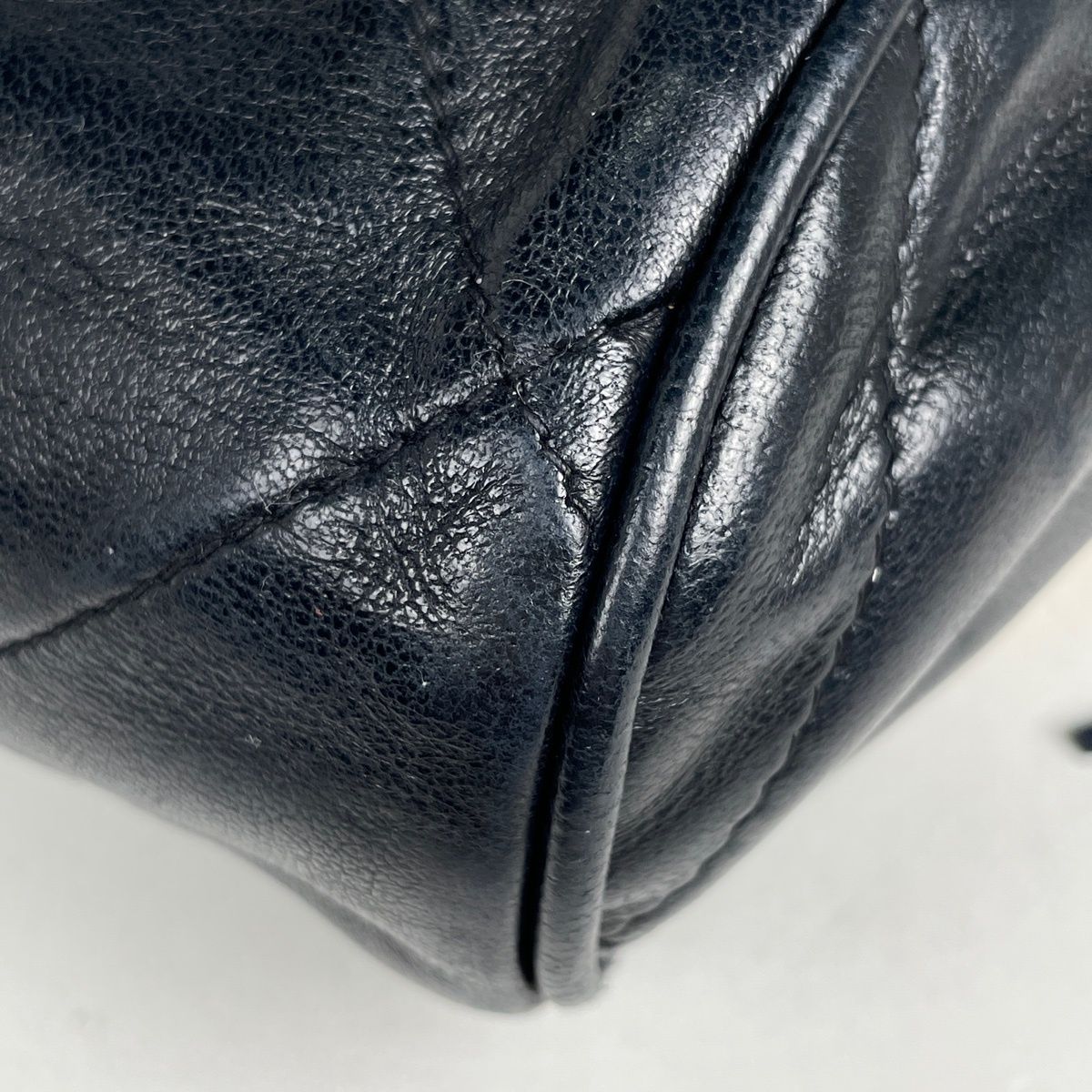 Chanel Shoulder Bag Quilted CC Logo Fringe Leather Navy — view 3