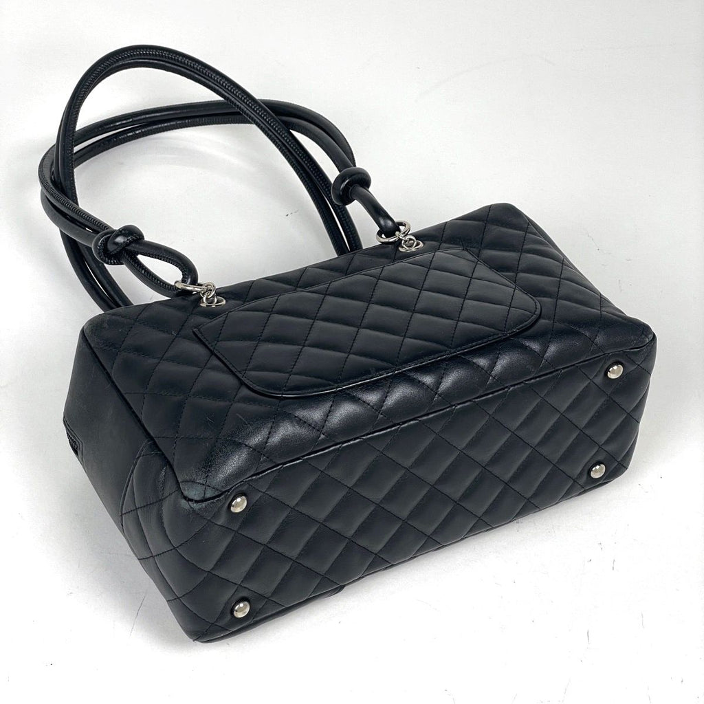 Chanel Shoulder Bag Cambon Line Bow CC Logo Quilted Leather Black — view 2