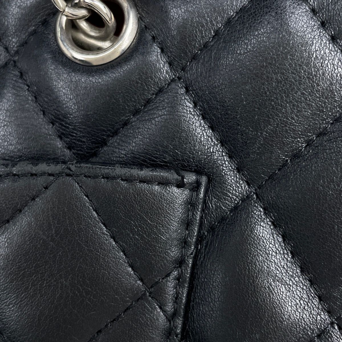 Chanel Shoulder Bag Cambon Line Bow CC Logo Quilted Leather Black — view 5