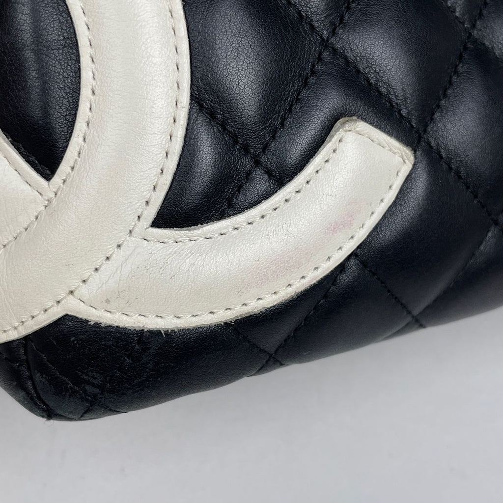 Chanel Shoulder Bag Cambon Line Bow CC Logo Quilted Leather Black — view 4