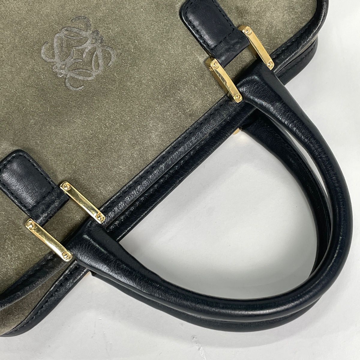 Loewe Amazona 28 Handbag Anagram Logo Suede Khaki — view 6