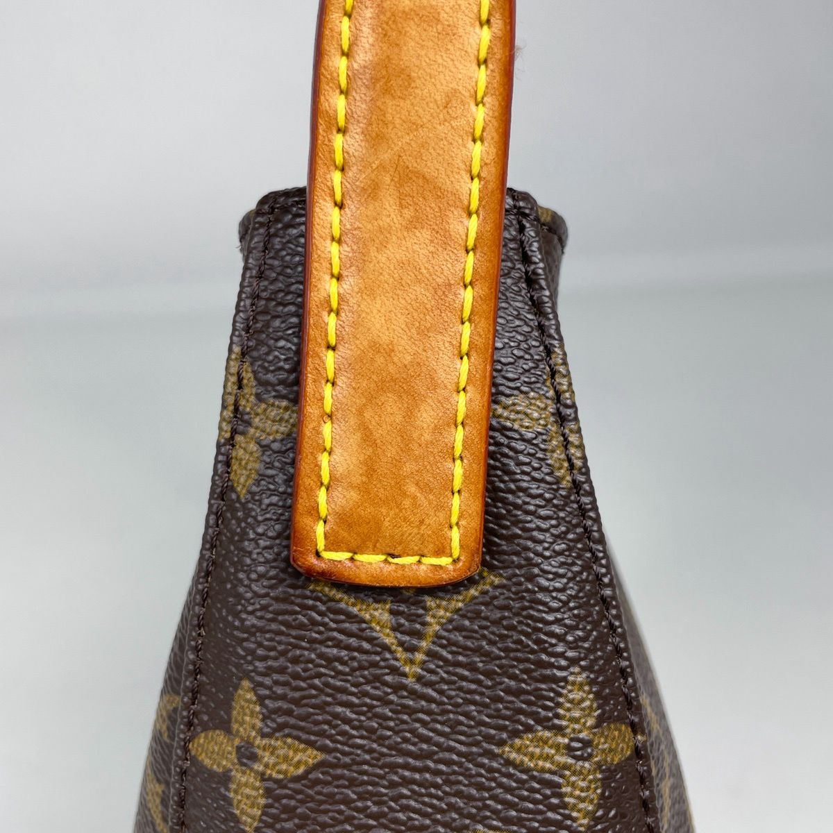 Louis Vuitton Looping MM Shoulder Bag Monogram Brown — view 4