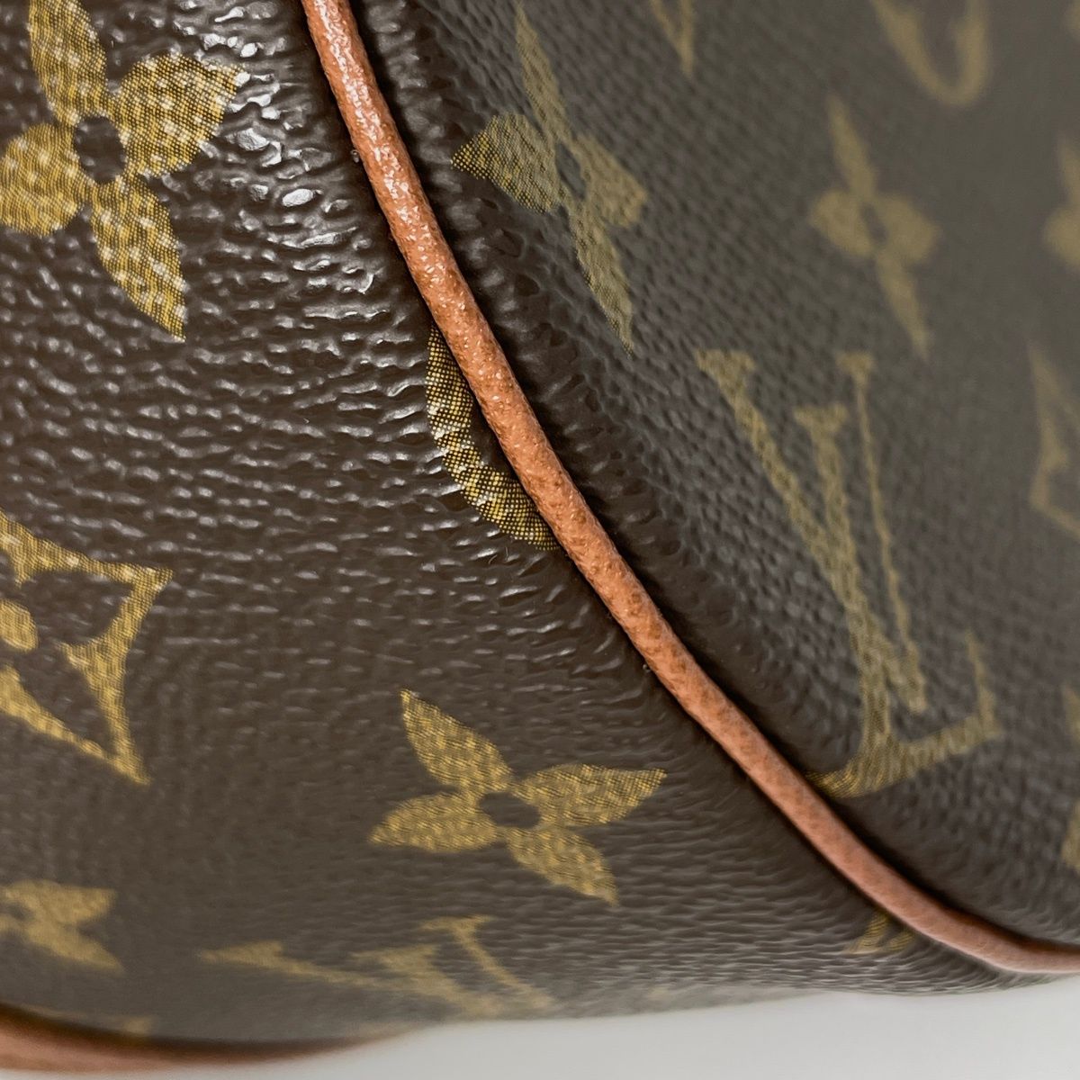 Louis Vuitton Papillon 30 Handbag Barrel Bag Tube — view 3