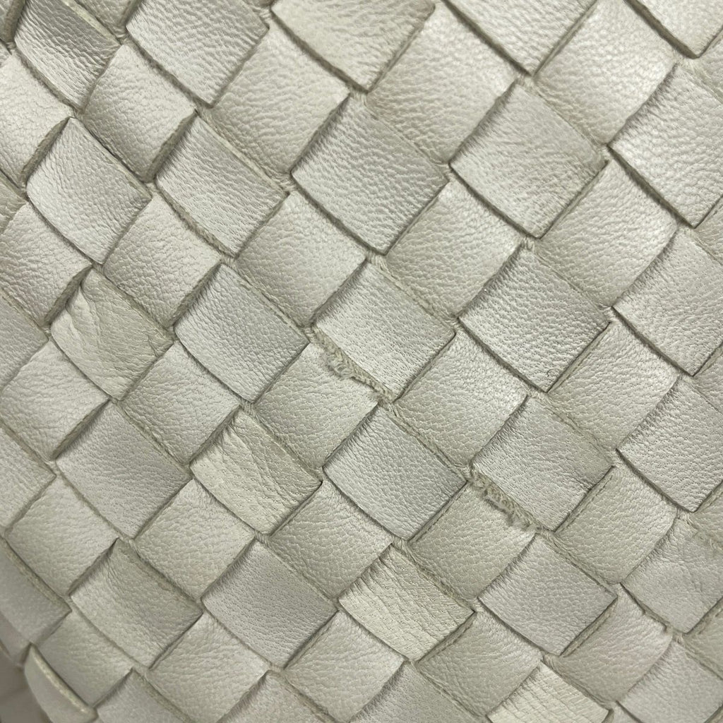 Bottega Veneta Shoulder Bag Intrecciato Leather Ivory — view 5