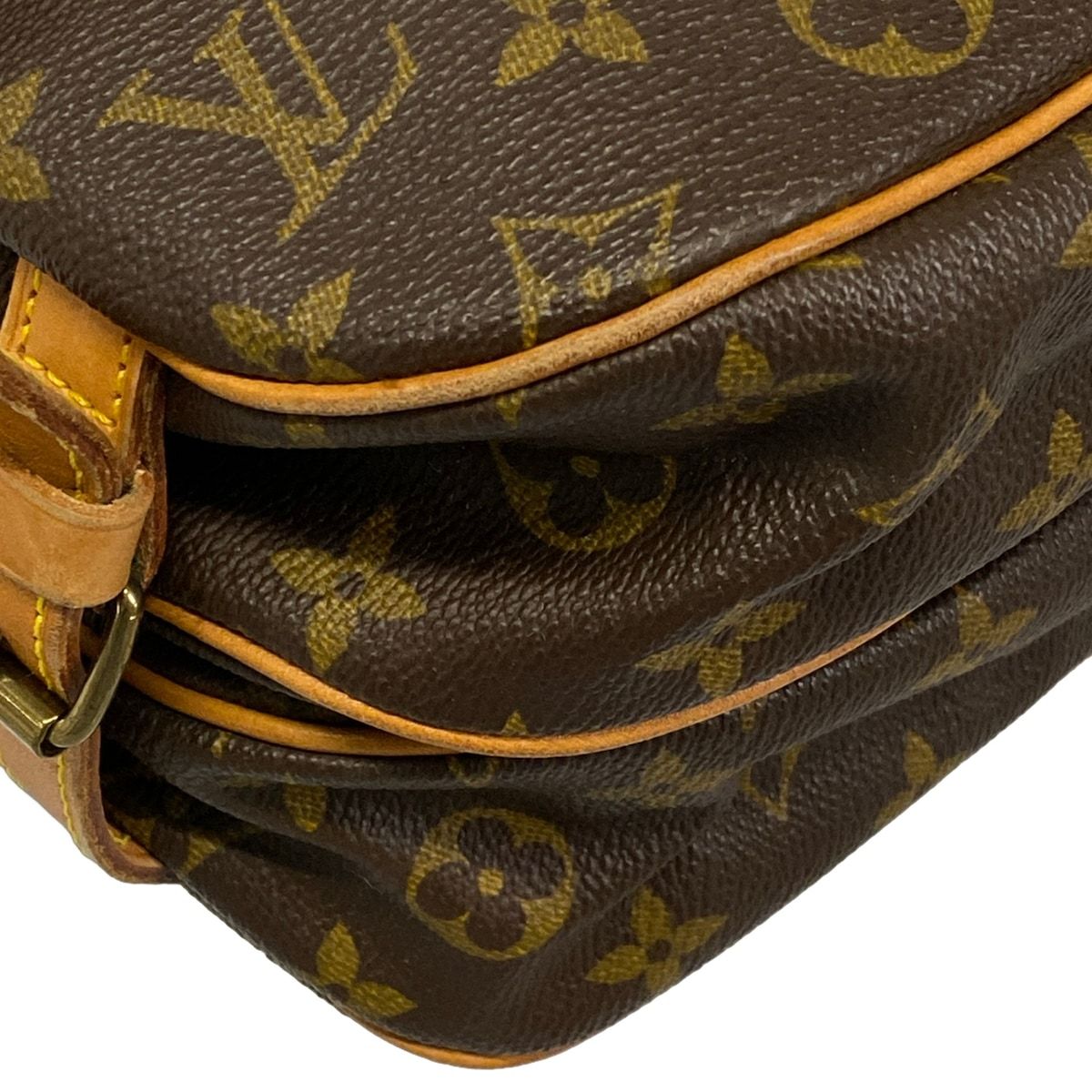 Louis Vuitton Shoulder Bag Monogram Saumur 30 Screw Removal — view 6
