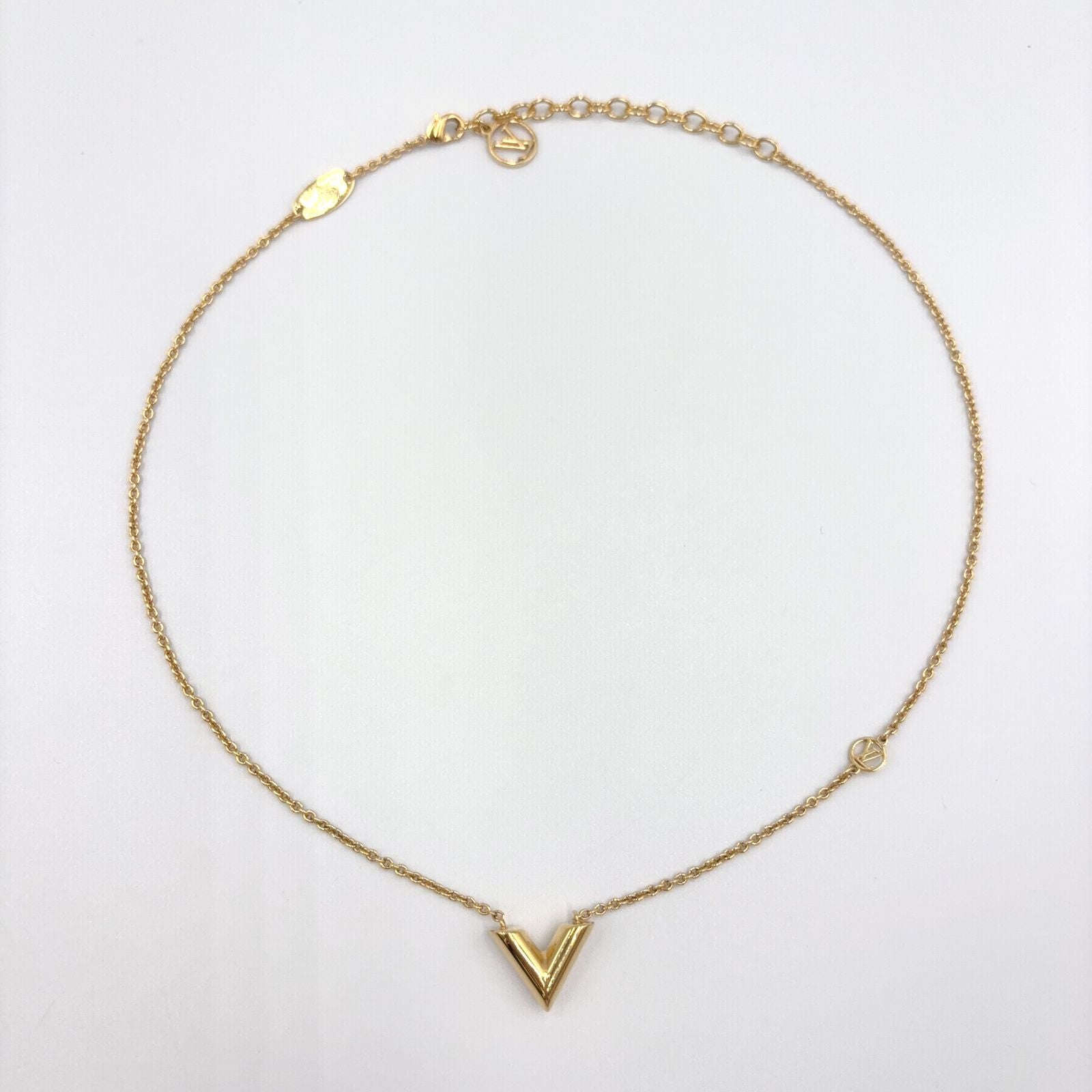 Louis Vuitton Essential Metal Gold Necklace — view 3
