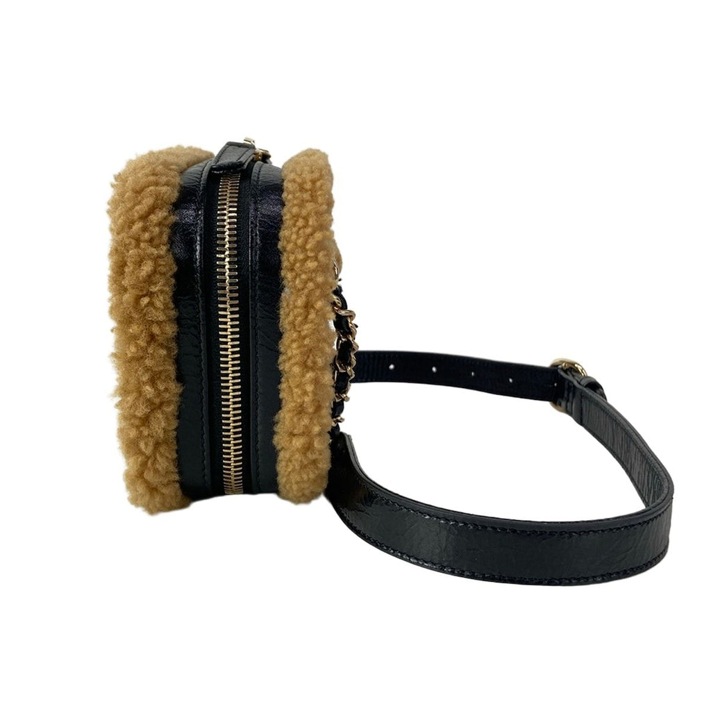 Chanel Waist Pouch CC Mania Black Light Brown Gold CC Logo Shearling — view 4
