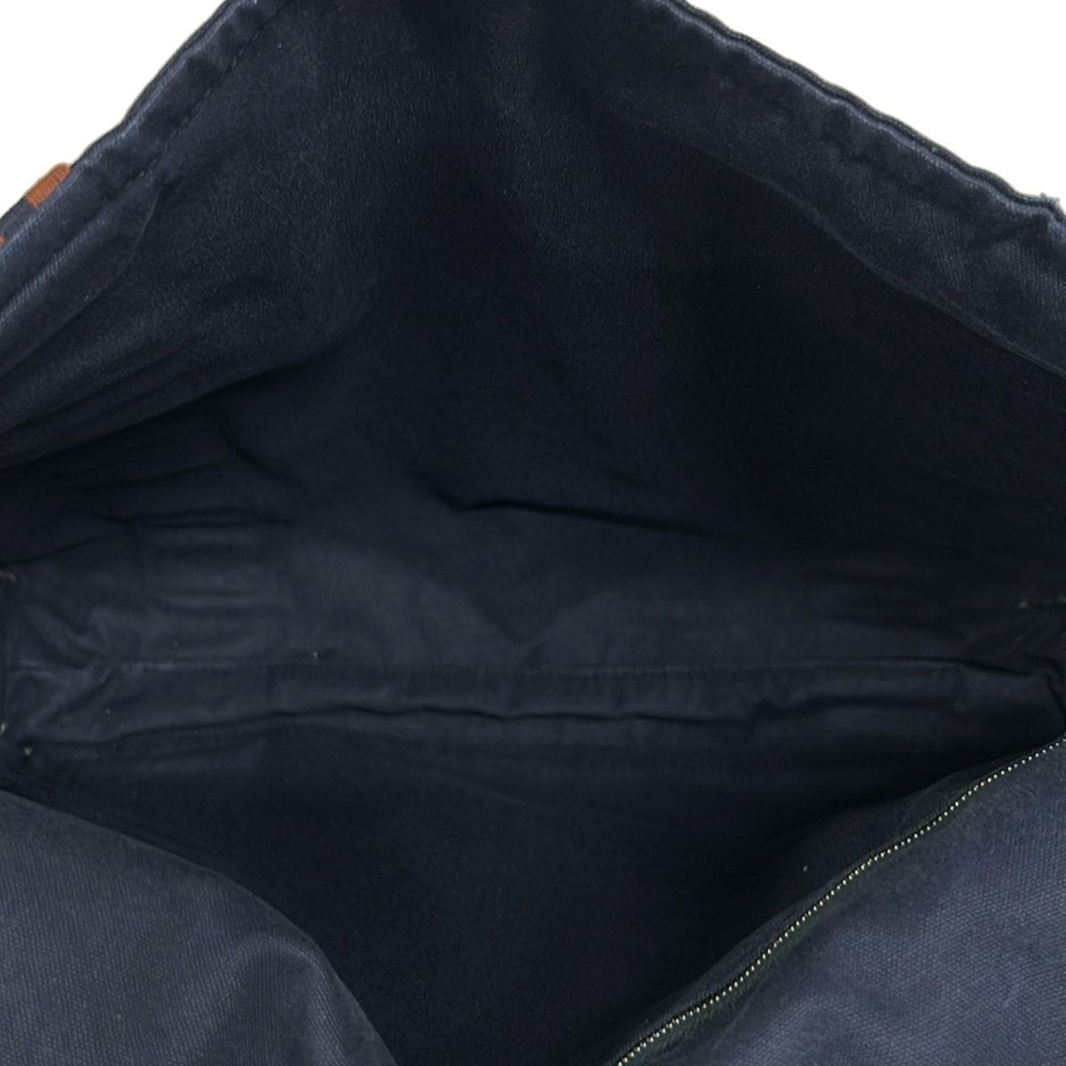 Hermes Shoulder Bag Fourre Tout Besace MM Navy Brown — view 7