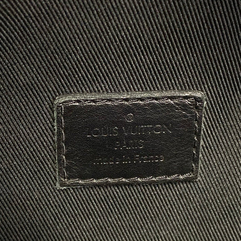 Louis Vuitton Waist Pouch Monogram Shadow Discovery Bum Bag Black Leather — view 8
