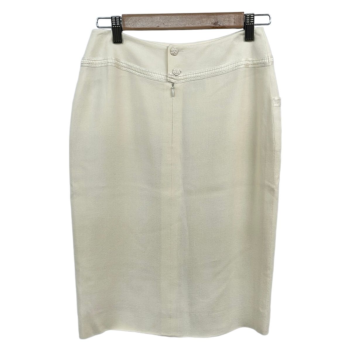 Chanel Skirt 38 M Ivory Knee Length — view 2