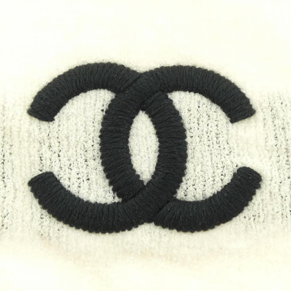 Chanel Stole Scarf Beige — view 4