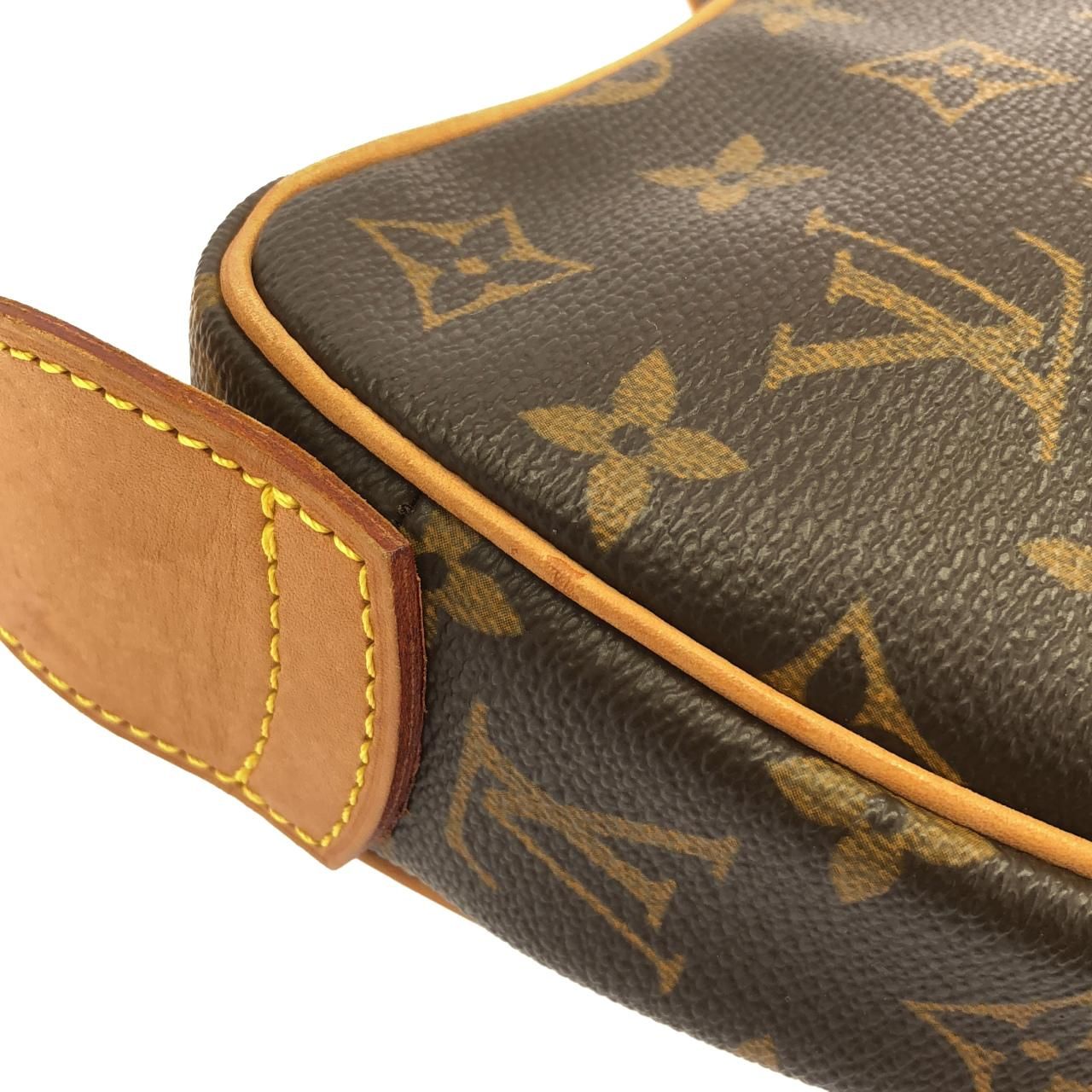Louis Vuitton Monogram Croissant MM Shoulder — view 6