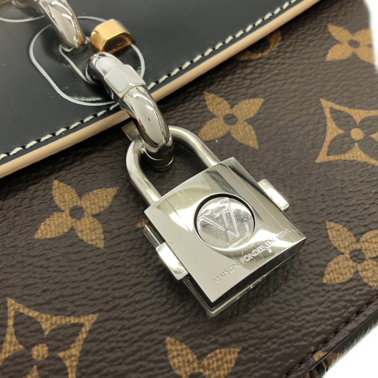 Louis Vuitton Monogram Chain It PM — view 5