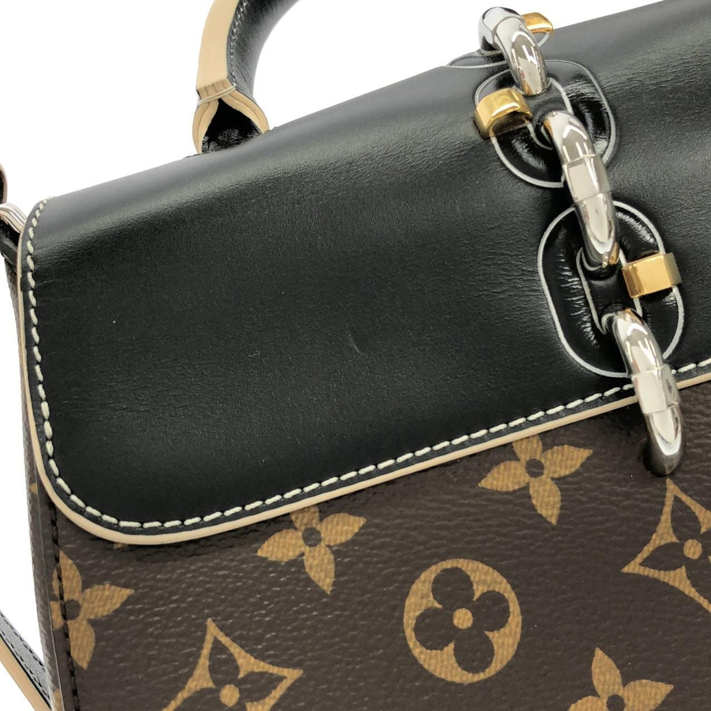 Louis Vuitton Monogram Chain It PM — view 4