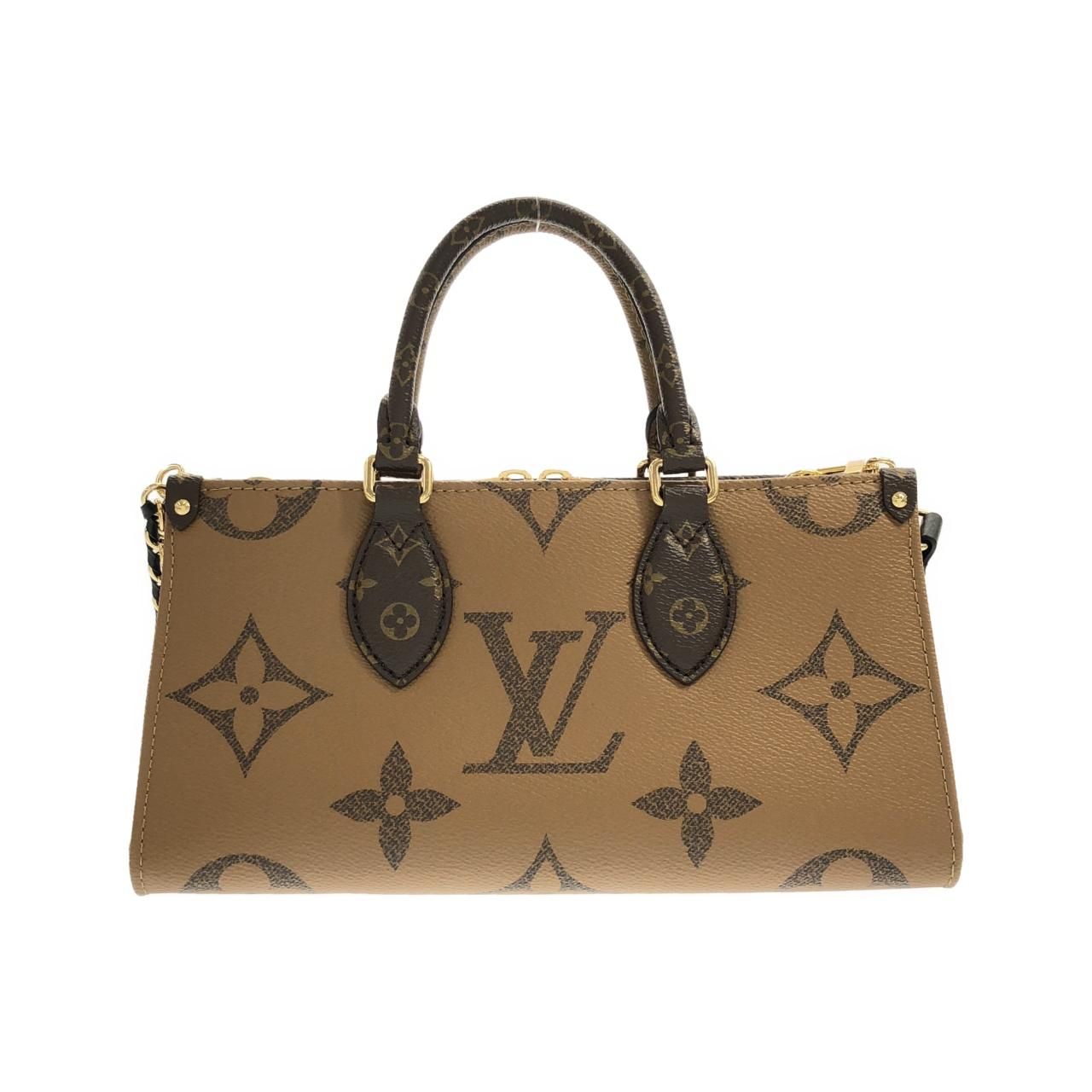 Louis Vuitton Monogram Reverse On The Go East West Chain — view 2