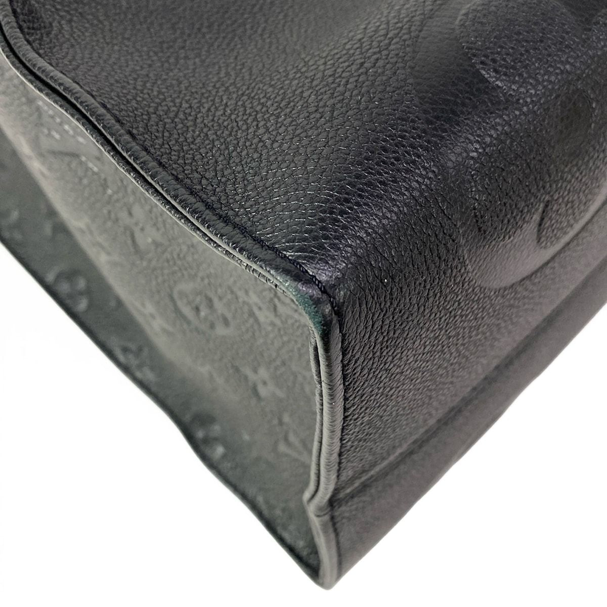 Louis Vuitton Tote Monogram Empreinte On The Go GM Noir Leather Cowhide — view 8