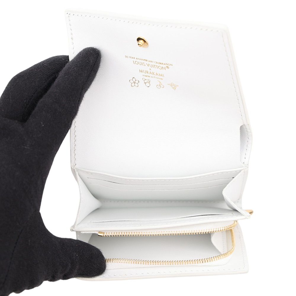 Louis Vuitton Bifold Wallet L TM Portefeuille Capucines Tiny Calf Leather — view 6