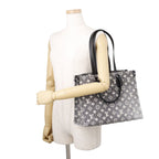 Louis Vuitton Tote Monogram Jacquard Denim On The Go MM — view 5