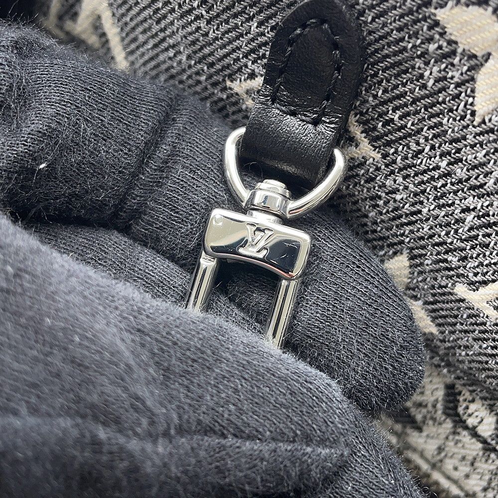 Louis Vuitton Tote Monogram Jacquard Denim On The Go MM — view 8
