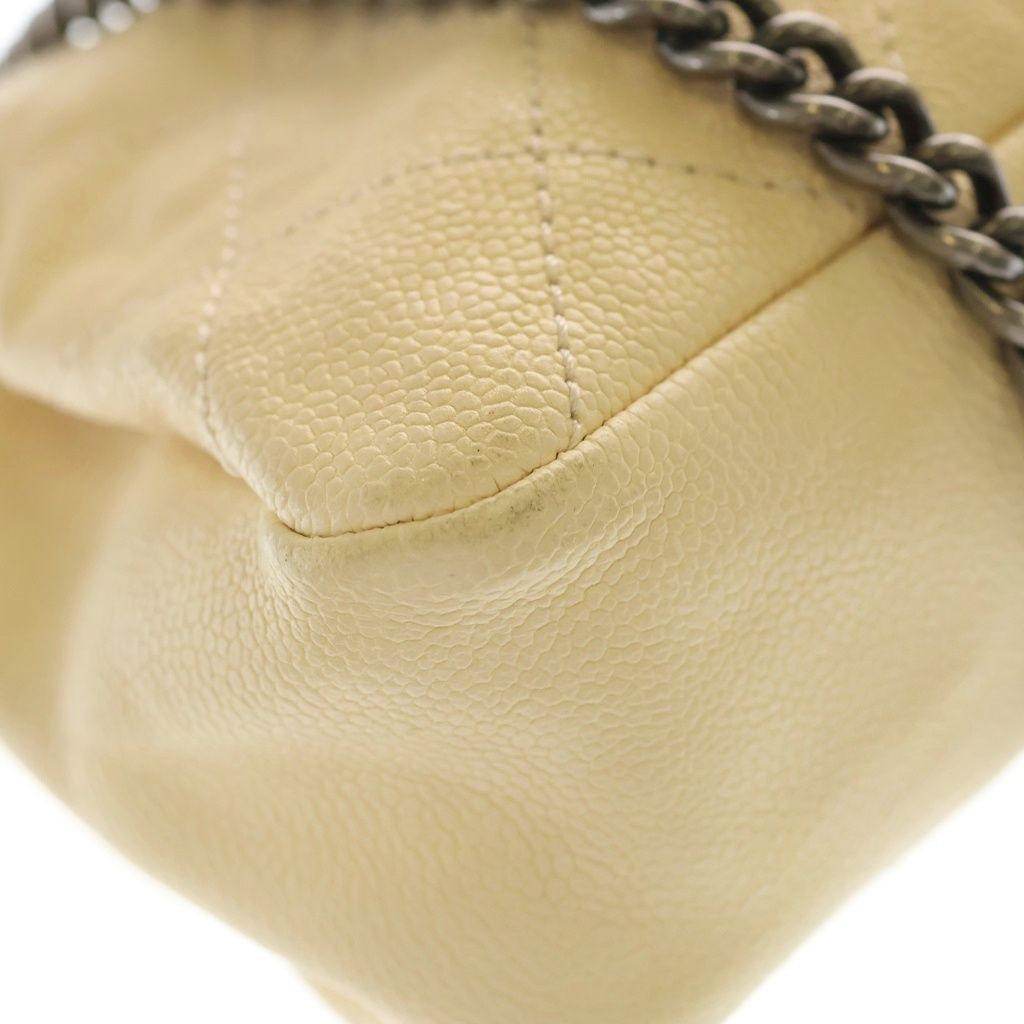 Chanel Quilted in the Mix Chain Shoulder Bag Beige Caviar Leather — view 8