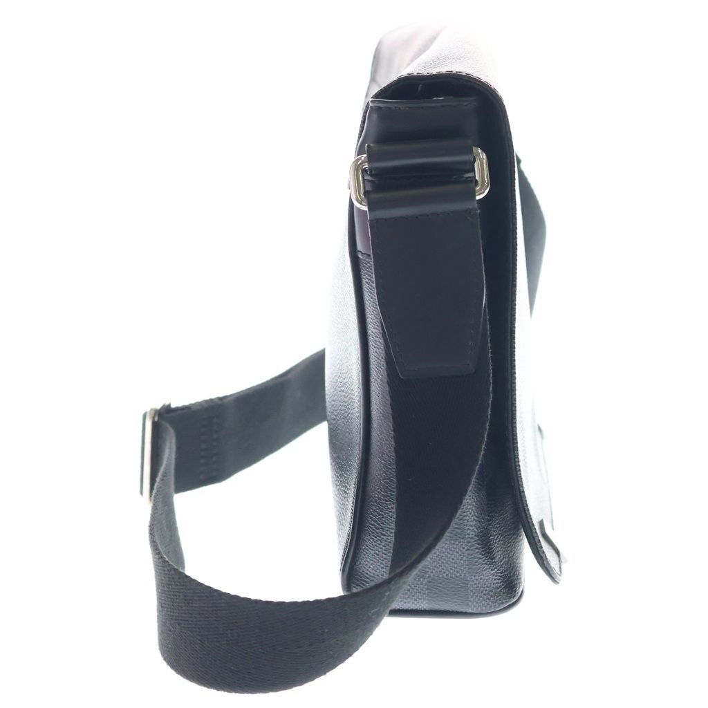 Louis Vuitton District PM Damier Graphite Leather Shoulder Bag Black — view 3