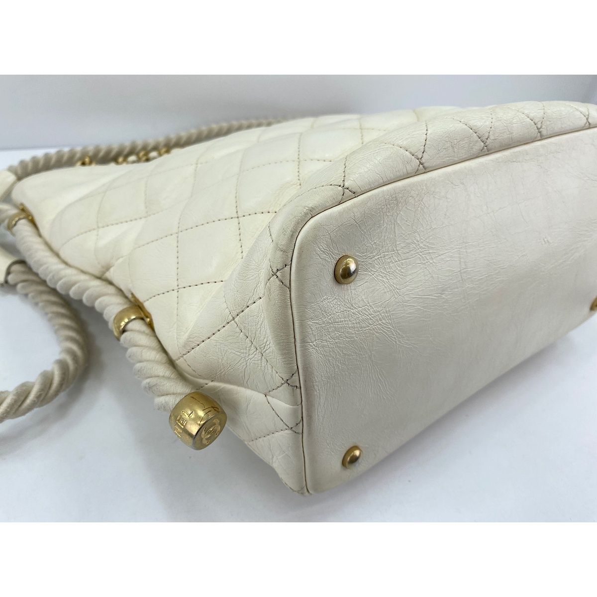 Chanel Shoulder Bag Calfskin Quilted — view 6