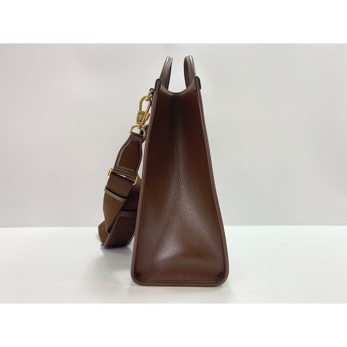 Gucci Handbag GG Supreme 2-Way — view 4
