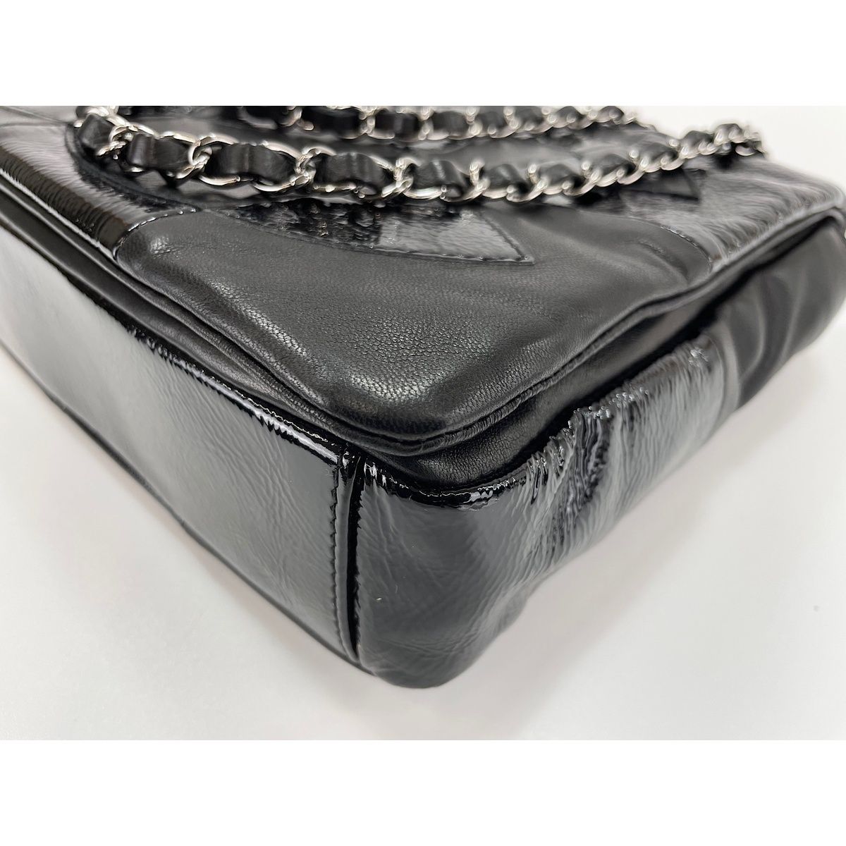 Chanel Shoulder Bag Lambskin Patchwork CC Logo — view 7
