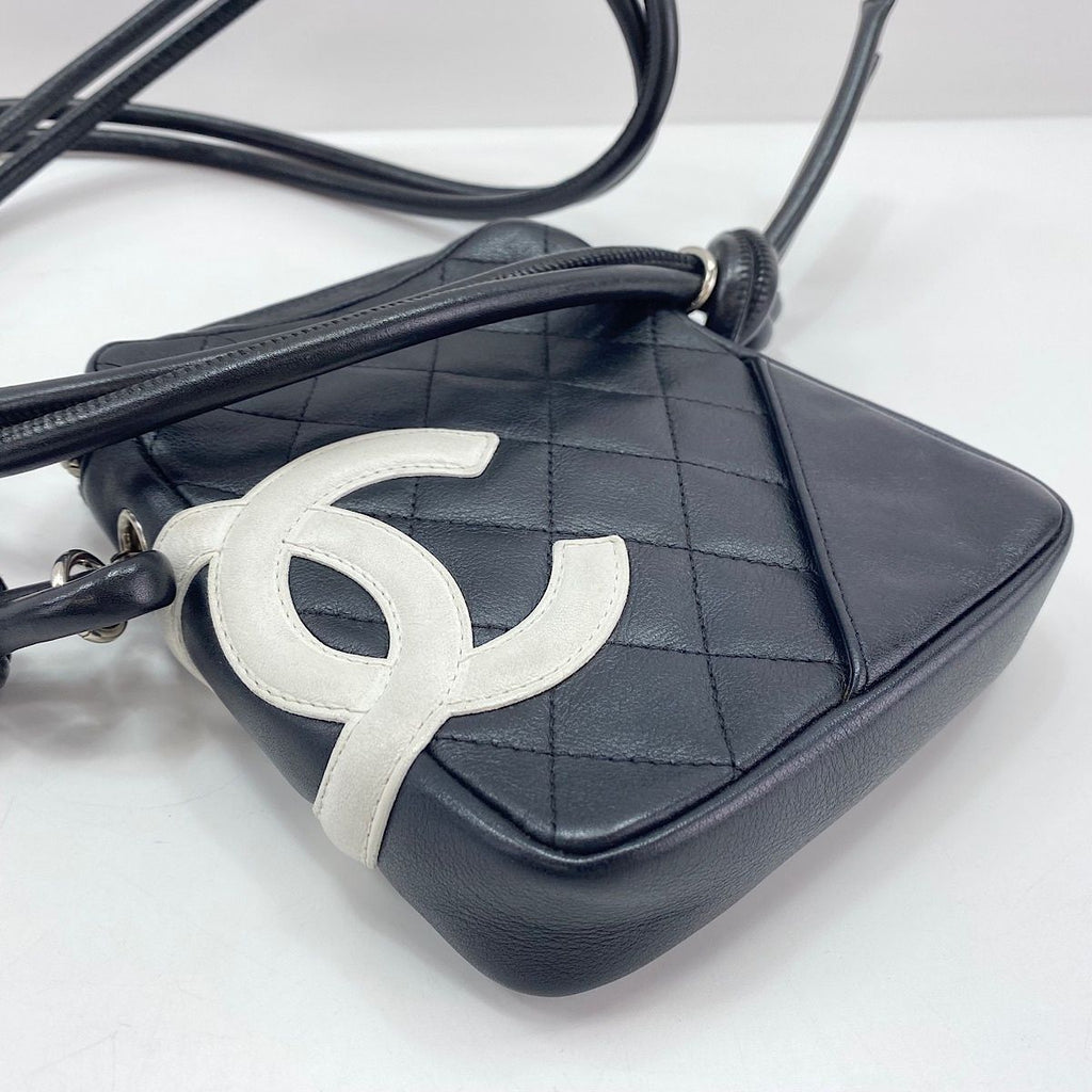 Chanel Shoulder Bag Cambon Line — view 7