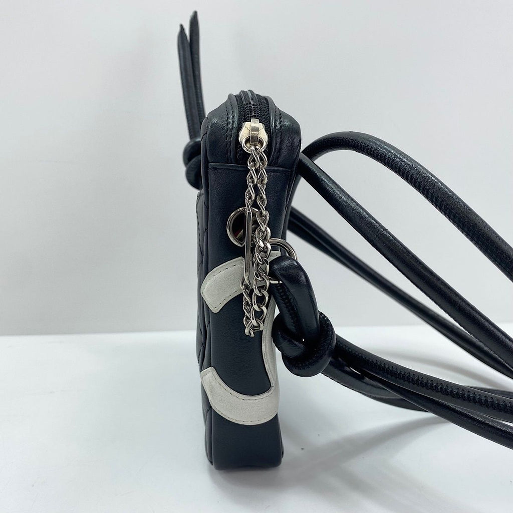 Chanel Shoulder Bag Cambon Line — view 4