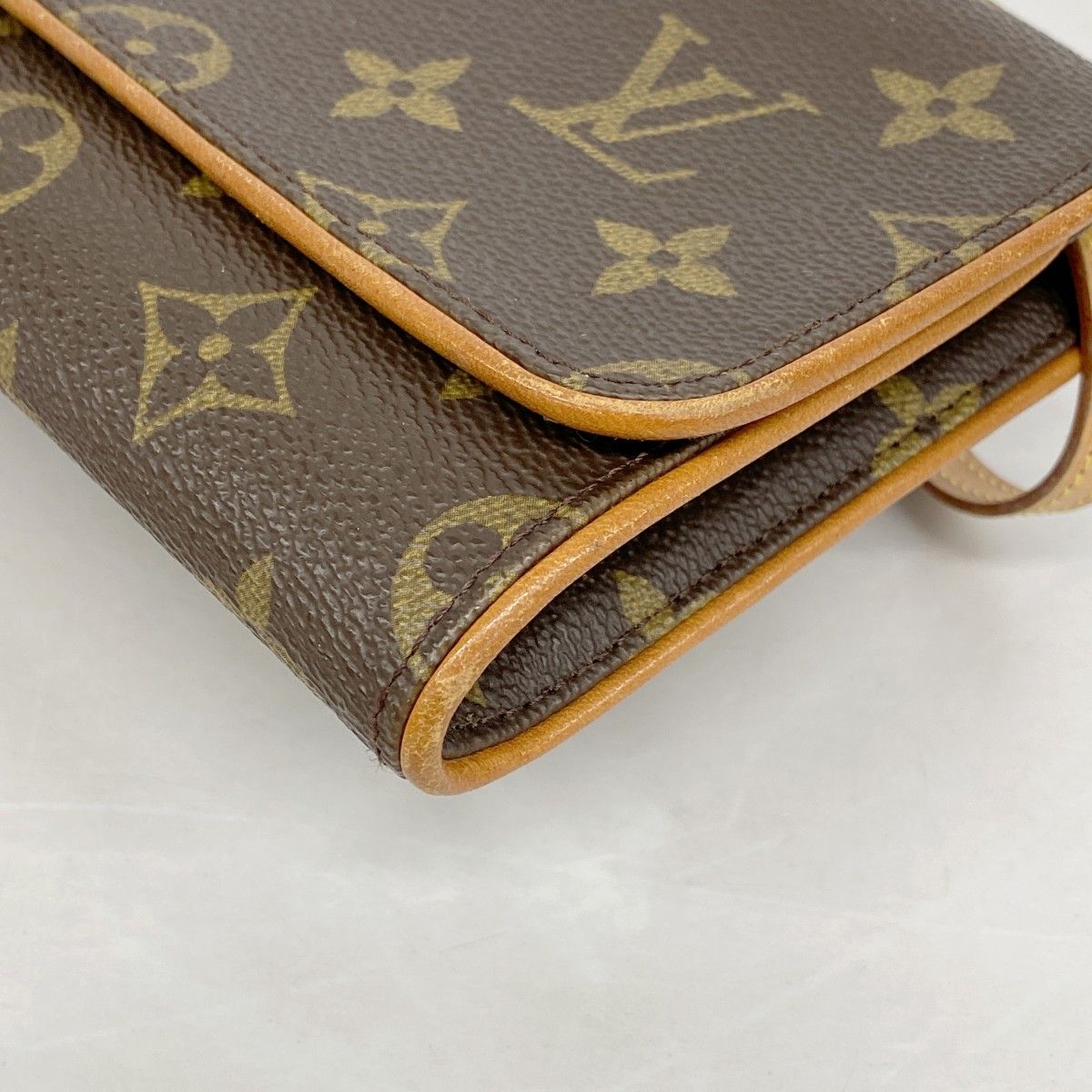 Louis Vuitton Shoulder Bag Monogram Pochette Twin GM Brown — view 7