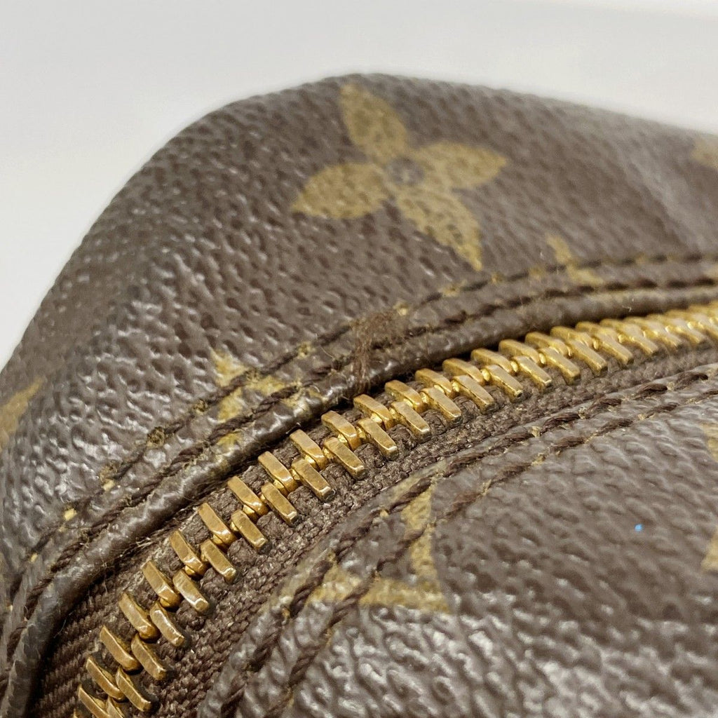 Louis Vuitton Pouch Monogram Trousse Toilette 23 Brown — view 8