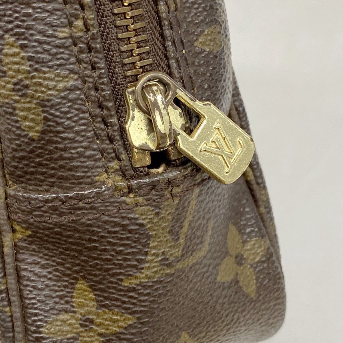 Louis Vuitton Pouch Monogram Trousse Toilette 23 Brown — view 7