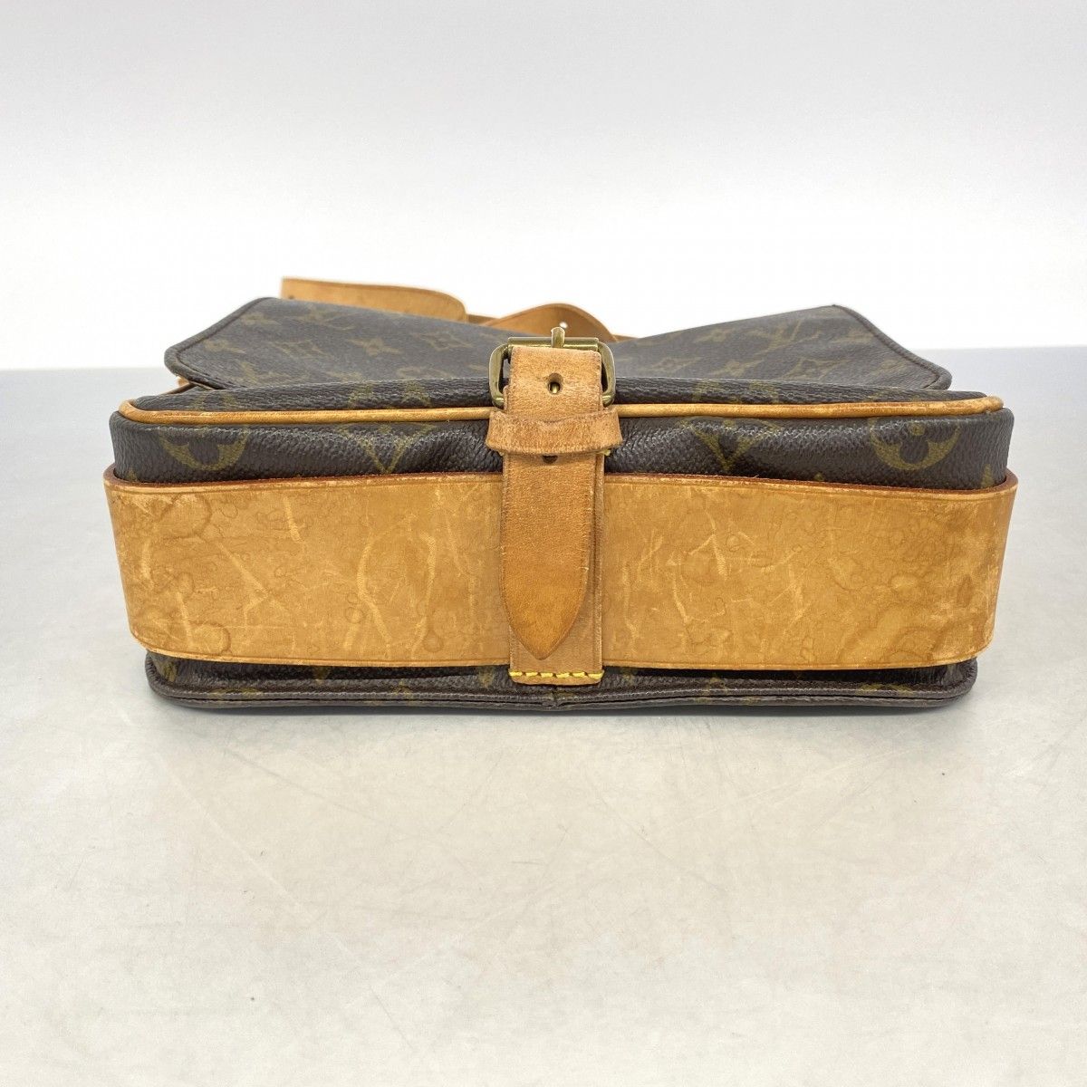 Louis Vuitton Shoulder Bag Monogram Cartouchiere MM Brown — view 3