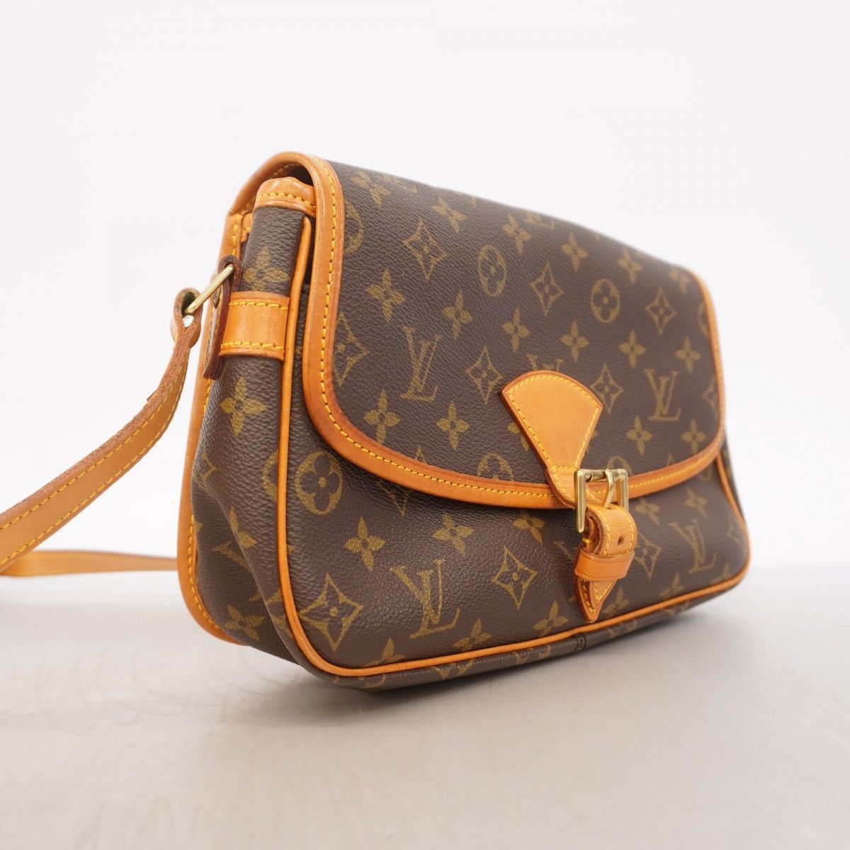 Louis Vuitton Shoulder Bag Monogram Sologne Brown — view 2