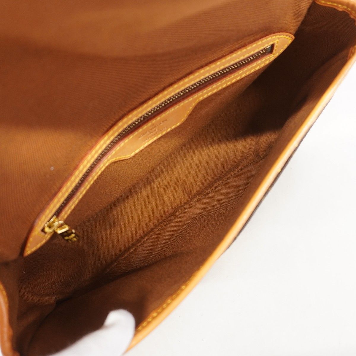 Louis Vuitton Shoulder Bag Monogram Sologne Brown — view 4