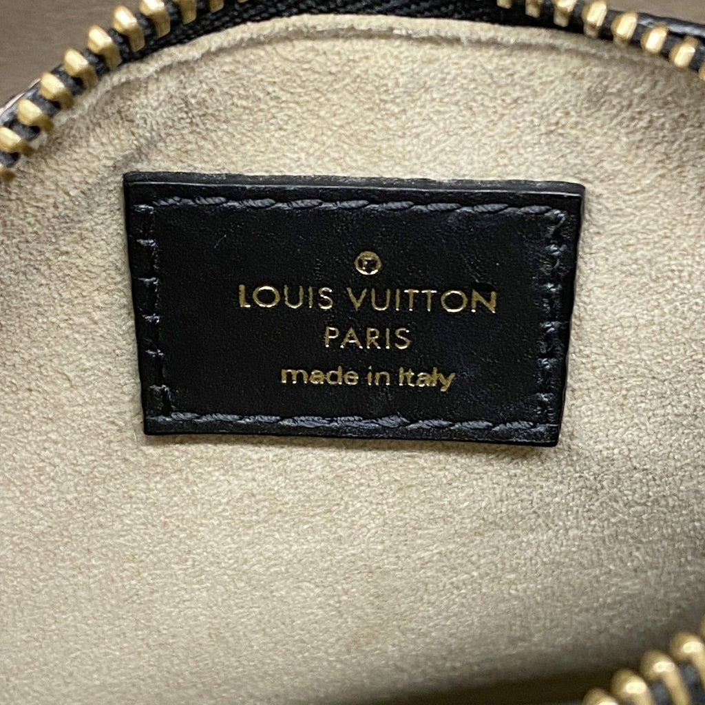 Louis Vuitton Shoulder Bag Monogram Giant Neo Noe Cream Rouge — view 5